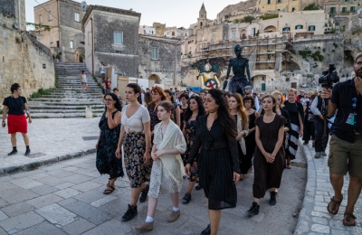 Matera, Abitare l'opera - Prologo nei Sassi